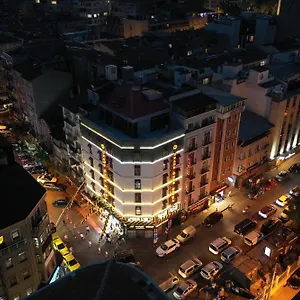 Grand Oezer فندق